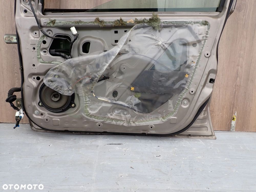 NISSAN NOTE E11 06-12 DRZWI PRZEDNIE PRAWE C30 - 11