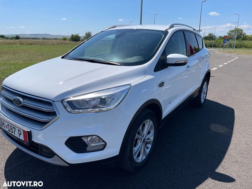 Ford Kuga 2.0 TDCi 4x4 Aut. Titanium - 3