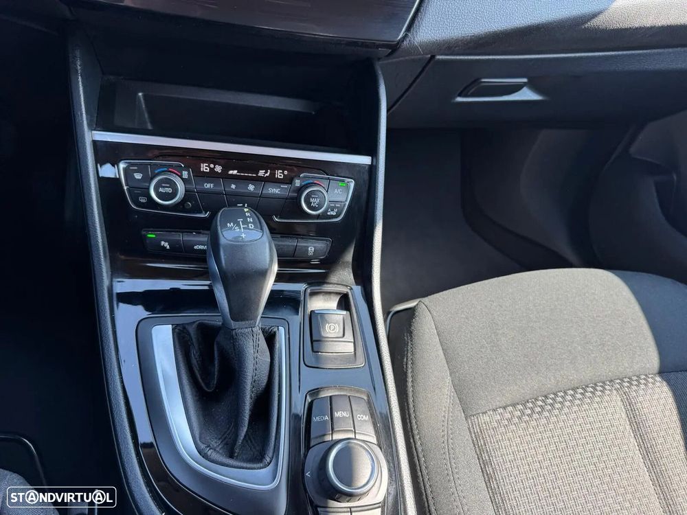 BMW 225xe Active Tourer Advantage - 30