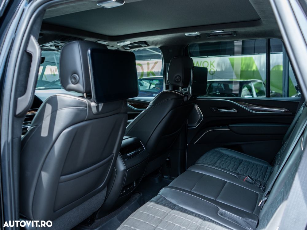 Cadillac Escalade - 36