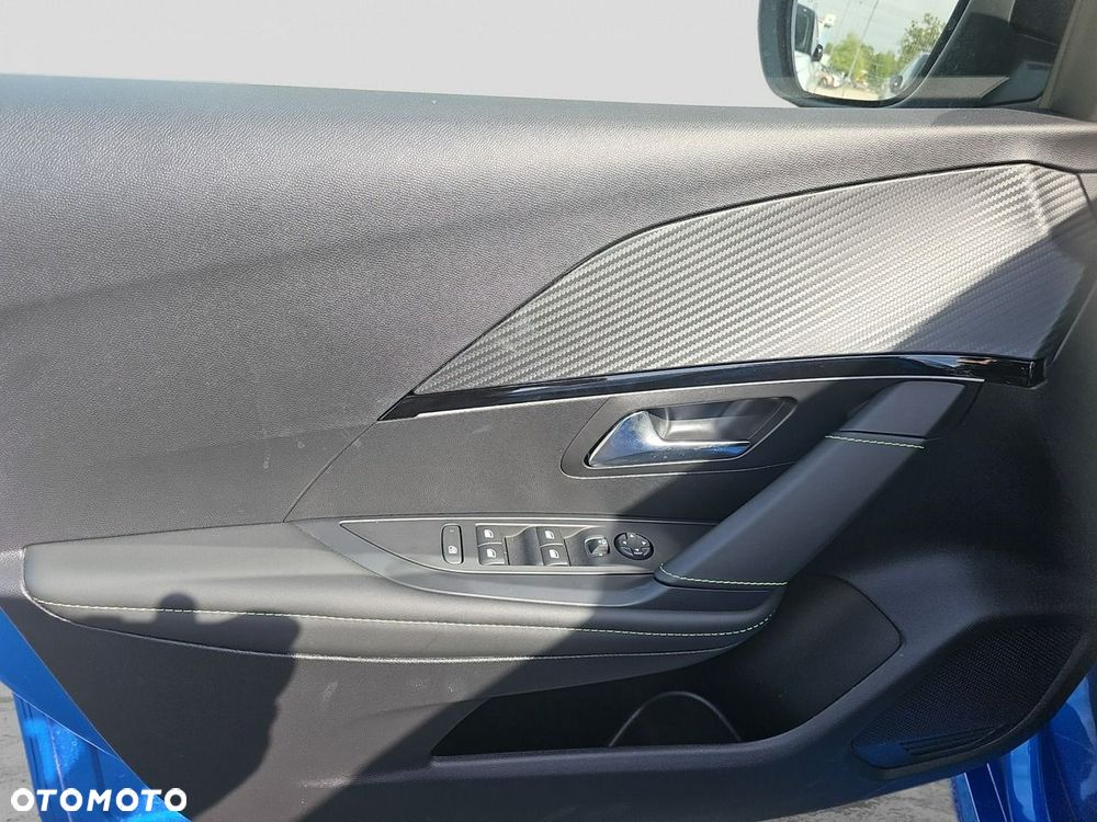 Peugeot 208 - 21