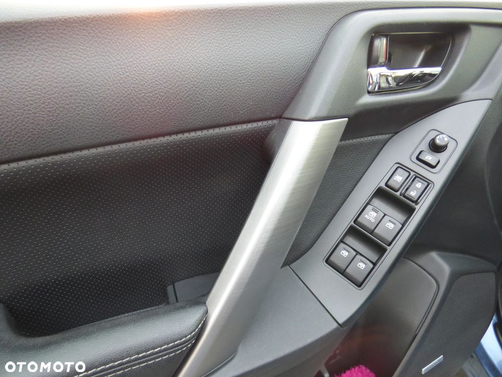 Subaru Forester 2.0 D Exclusive Lineartronic - 20