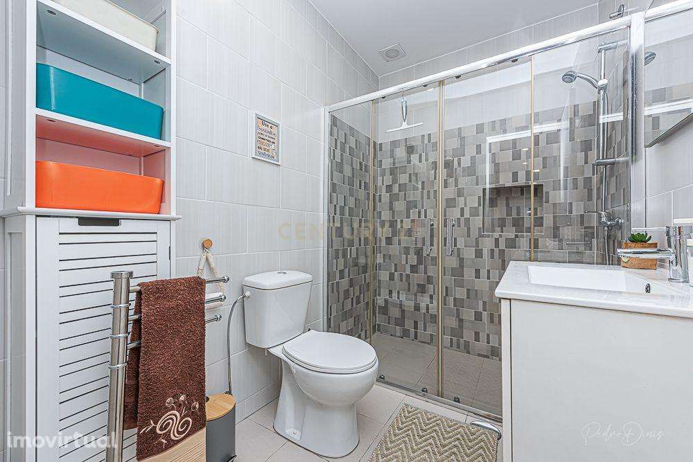 Alojamento Estudantil LÁ-SALETTE ( quarto Pisco de Peito Ruivo 10m2 ) - Grande imagem: 4/31