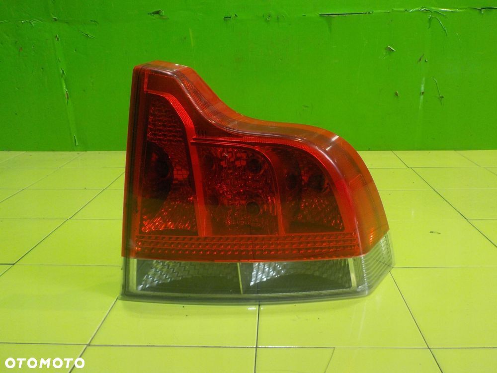 VOLVO S60 I LIFT 2.0 T AUTO 05r lampa prawa tyl - 10