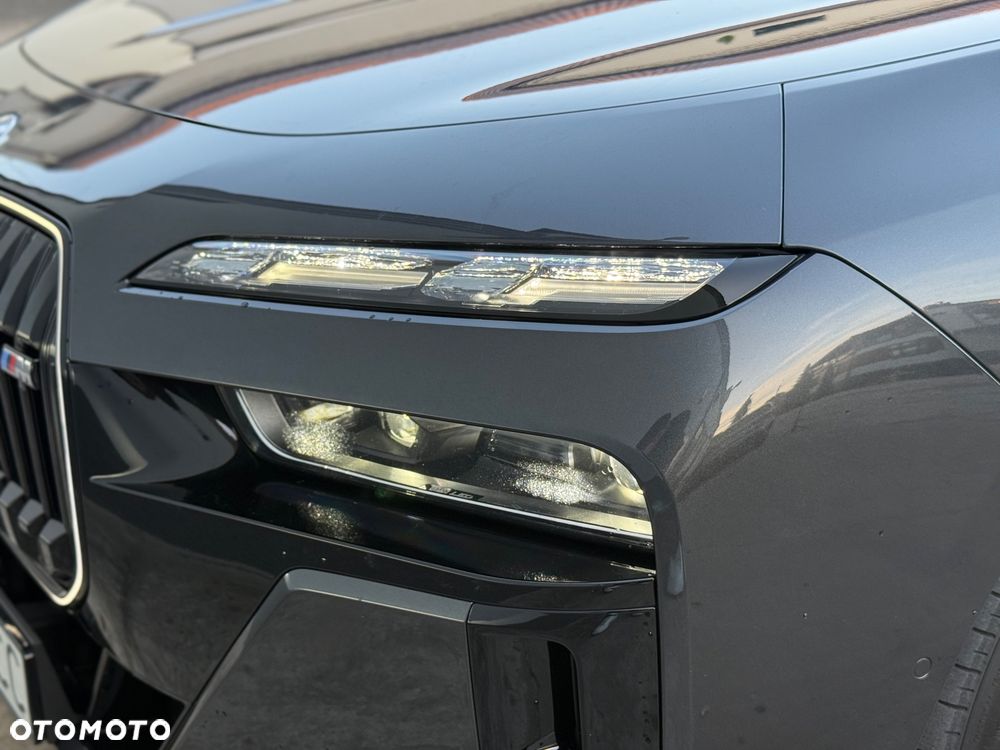 BMW Seria 7 M760e PHEV xDrive sport - 11