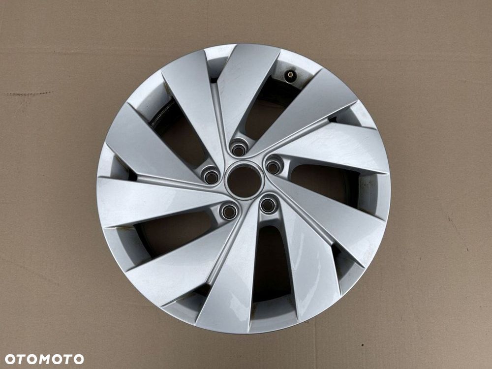 FELGA VW GOLF VIII 6,5J 17 ET46 5H0601025B - 1
