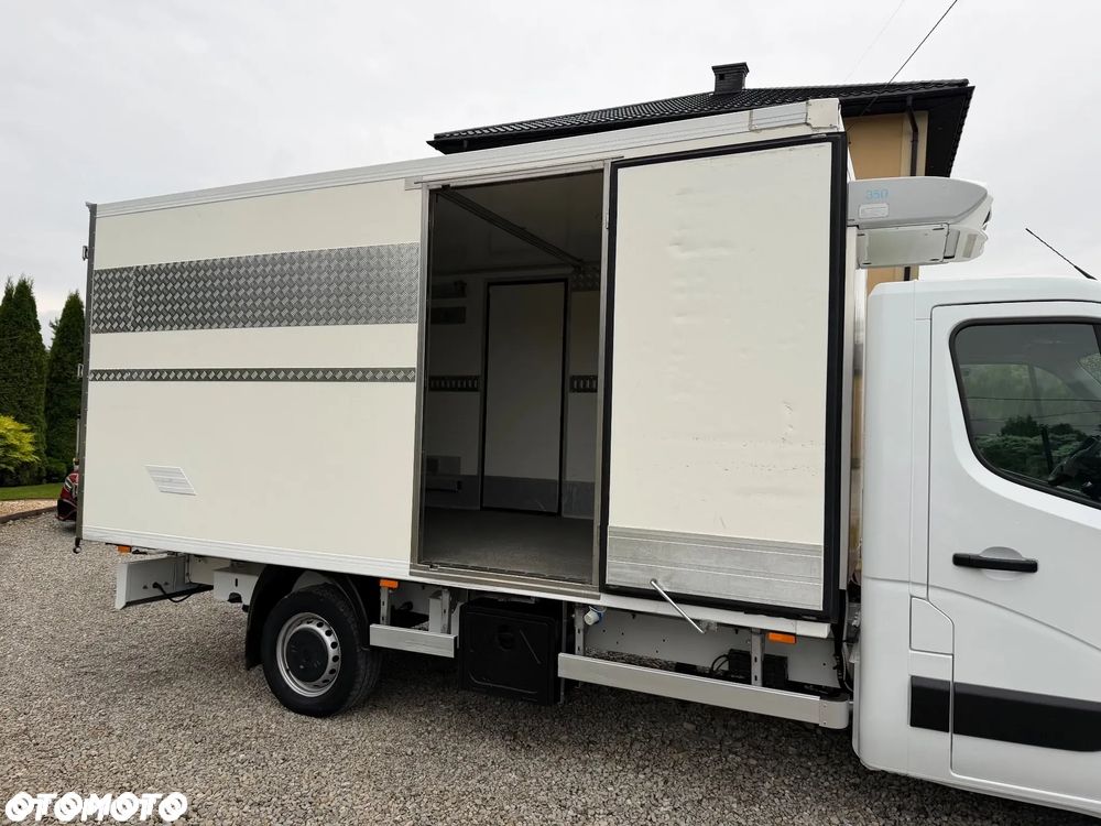Renault Master 230V Piękny 4.20m Super stan Bezwypadkowy Mroźnia 2X boczne drzwi - 13