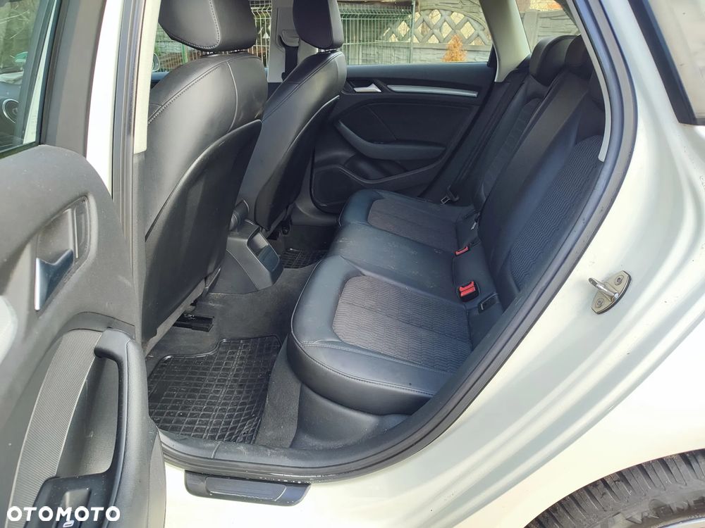 Audi A3 Sportback 2.0 TDI S tronic Ambition - 8