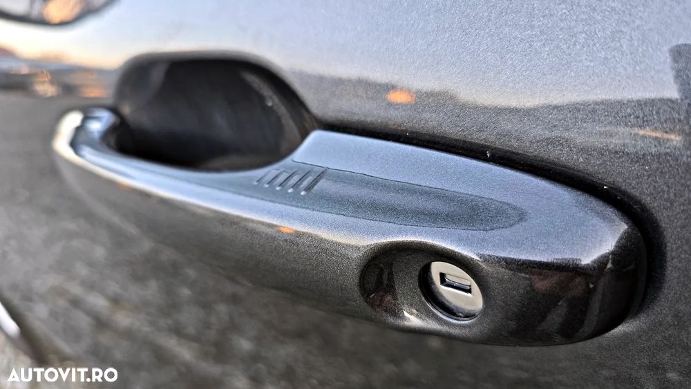 Ford Kuga 2.0 EcoBlue 4x4 Aut. TITANIUM - 28