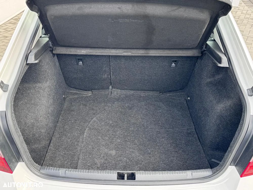 Skoda RAPID 1.0 TSI Ambition - 27