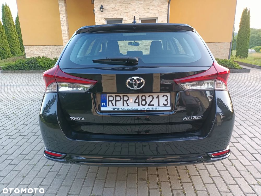 Toyota Auris 1.6 Classic Plus - 3