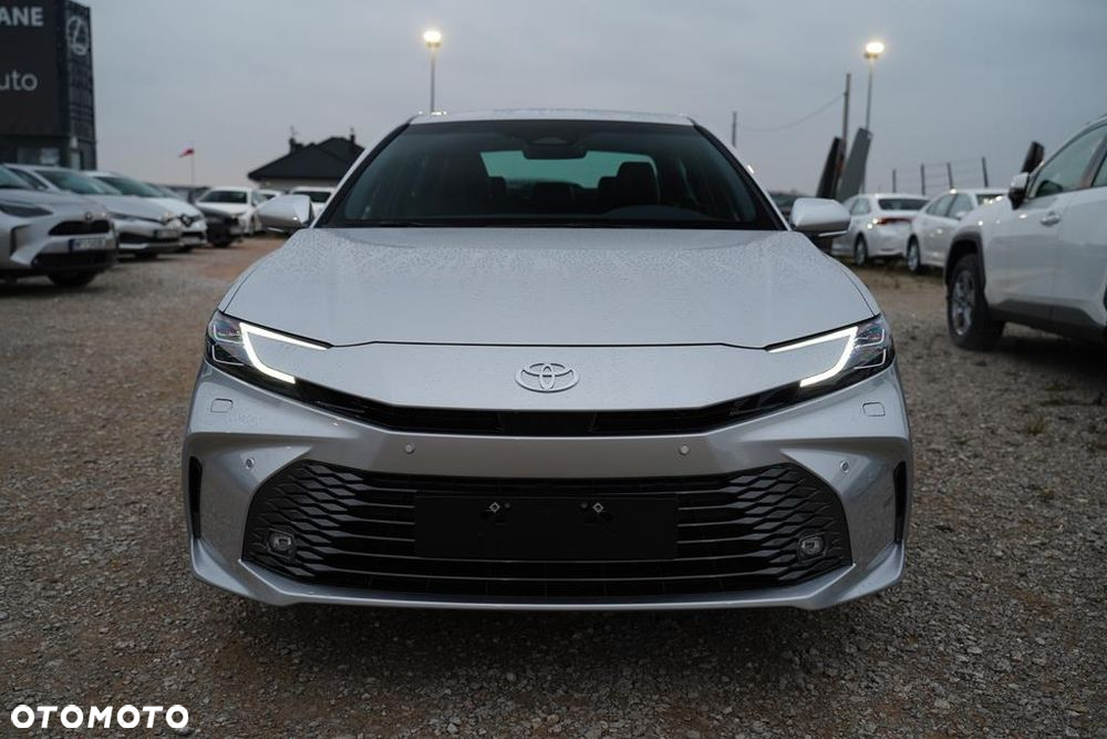 Toyota Camry 2.5 Hybrid Dynamic Force Prestige e-CVT - 2