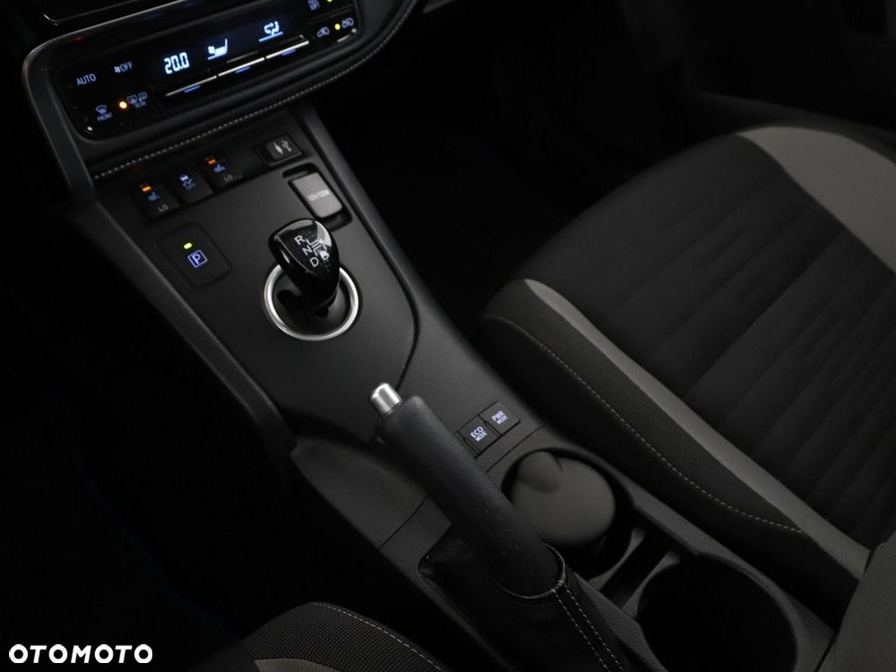 Toyota Auris Hybrid 135 Active - 30