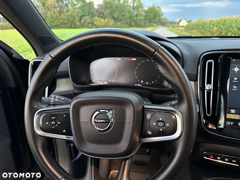 Volvo XC 40 D4 AWD Inscription - 24