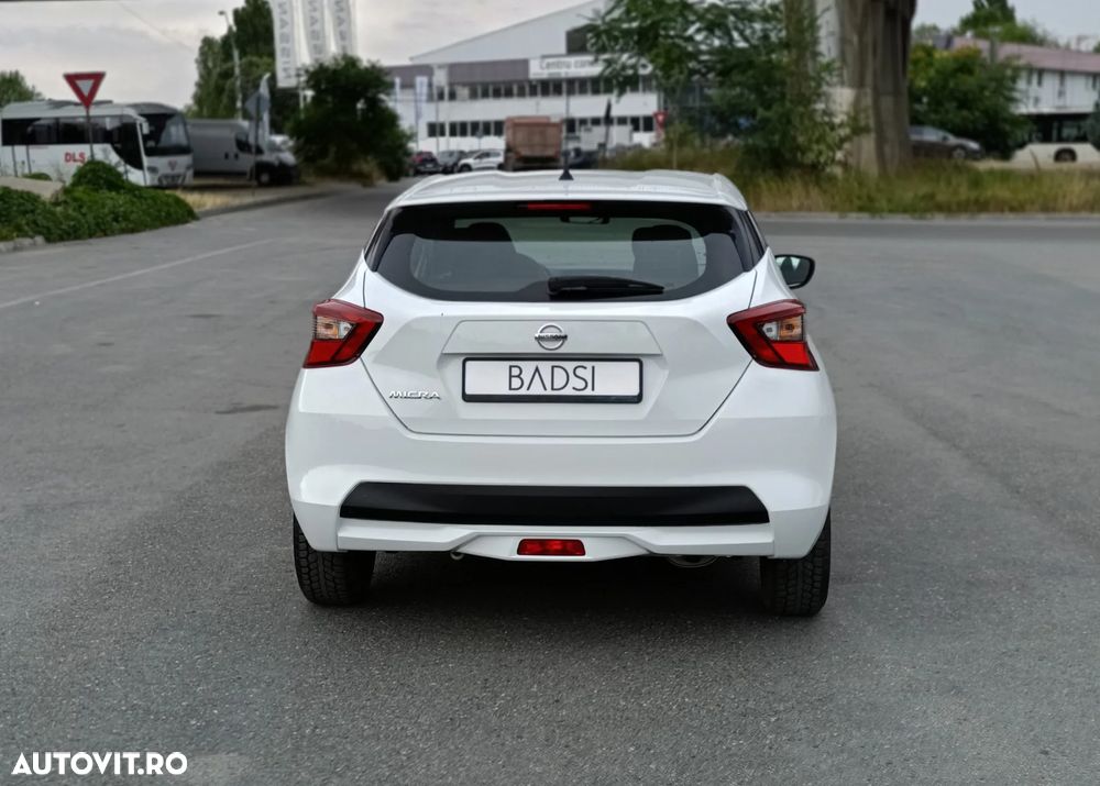 Nissan Micra 1.0L Visia - 3