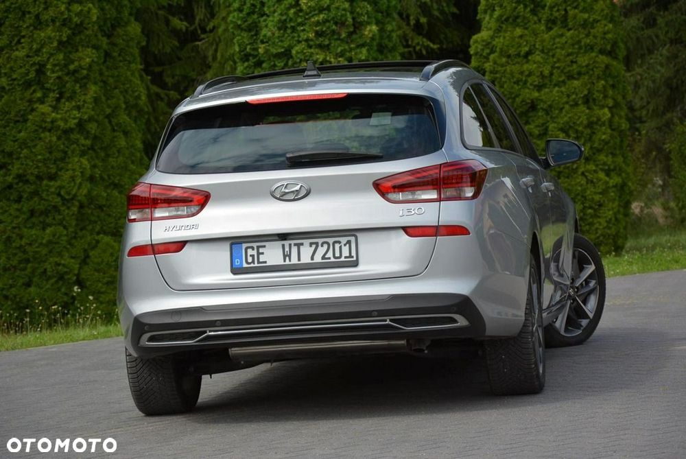 Hyundai i30 1.5 T-GDI 48V-Hybrid DCT Advantage - 6