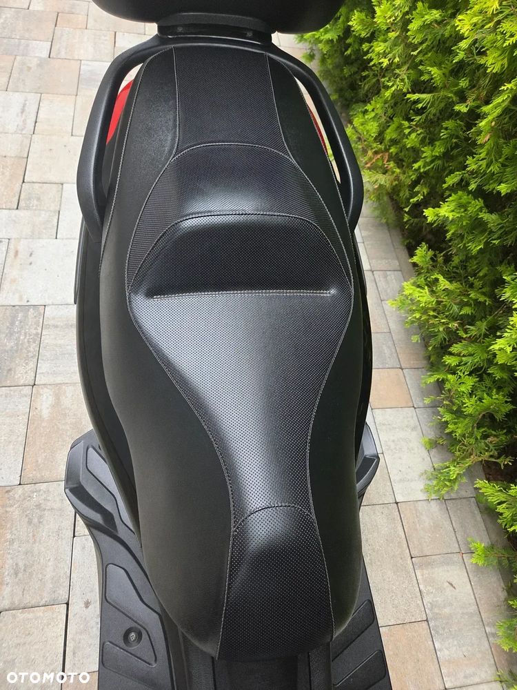 Piaggio X7 - 23