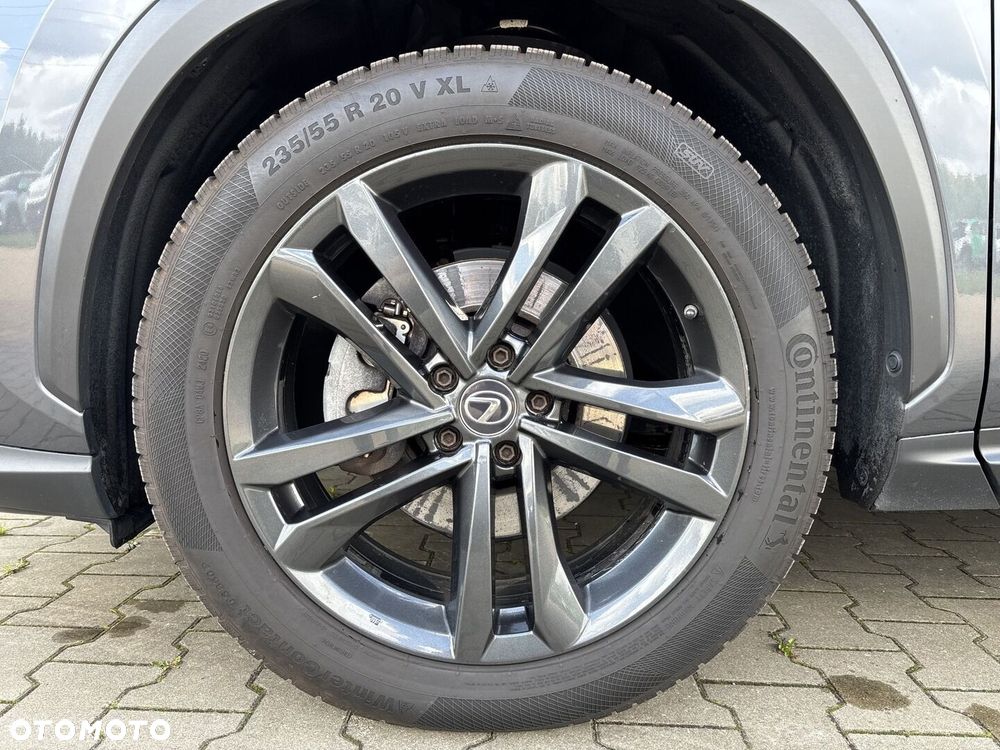 Lexus NX - 16
