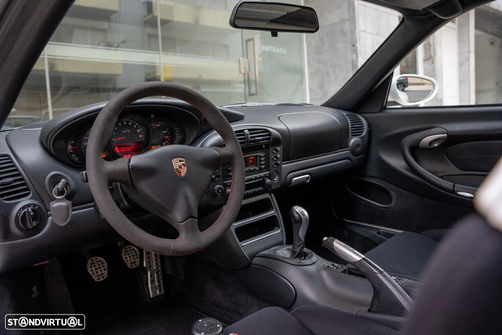 Porsche 911 (996) GT3 - 12