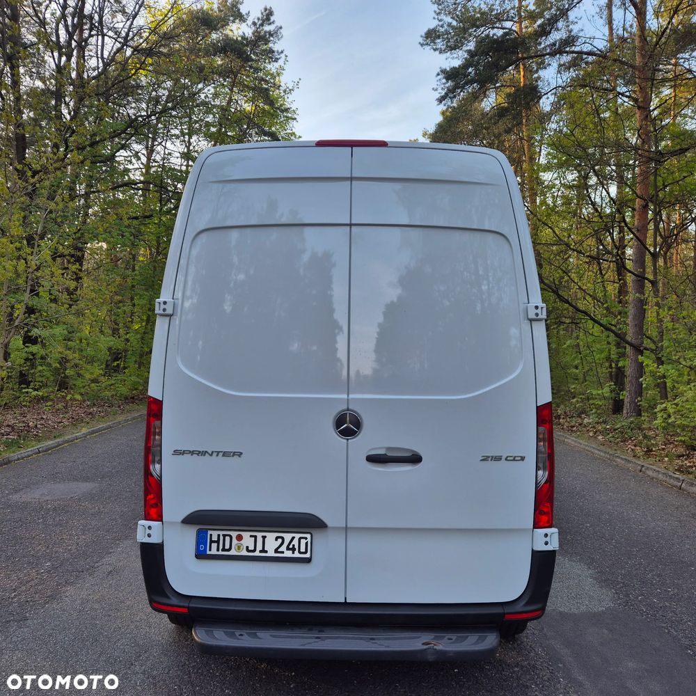 Mercedes-Benz Sprinter - 6