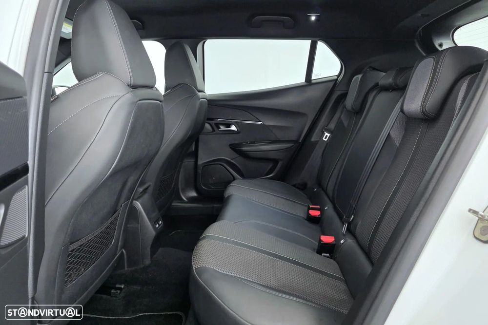 Peugeot 2008 1.2 PureTech GT Line EAT8 - 9