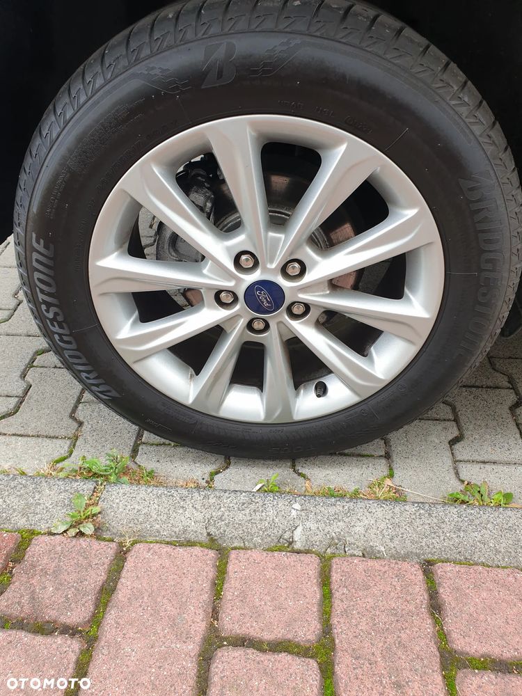 Ford Kuga 2.0 TDCi 4x4 Titanium - 41