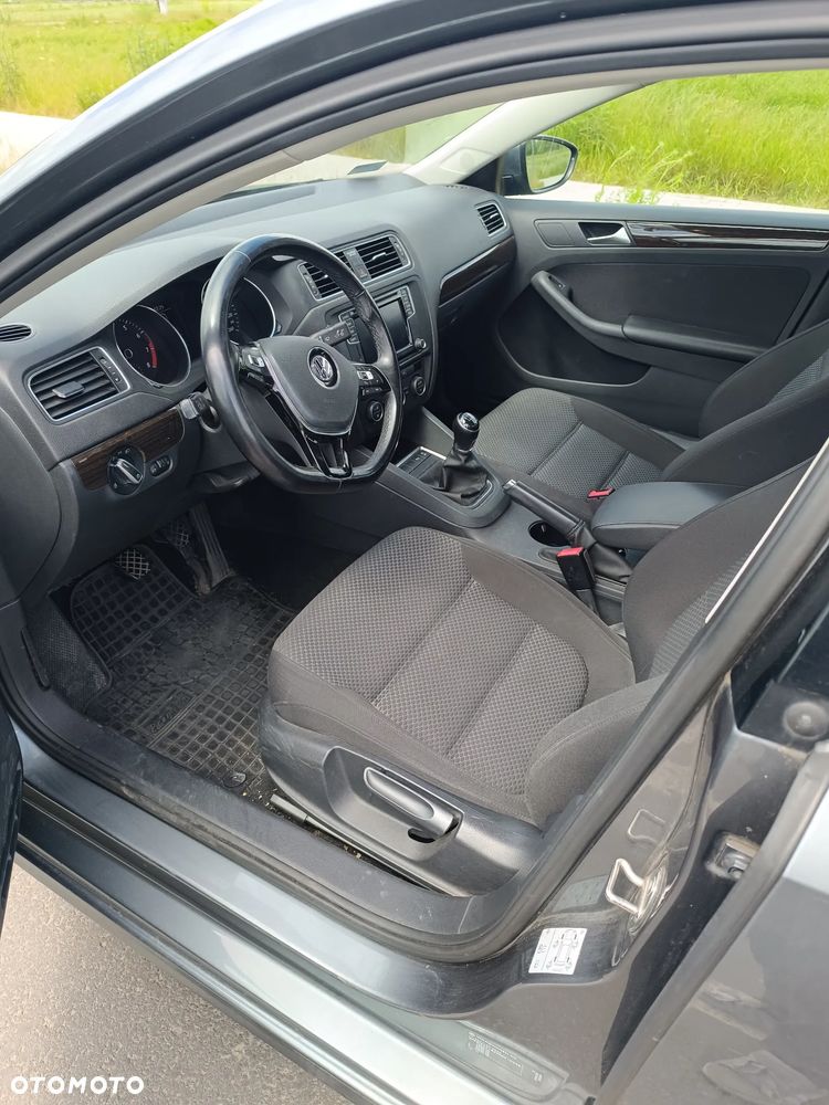 Volkswagen Jetta 1.2 TSI BMT Comfortline - 13