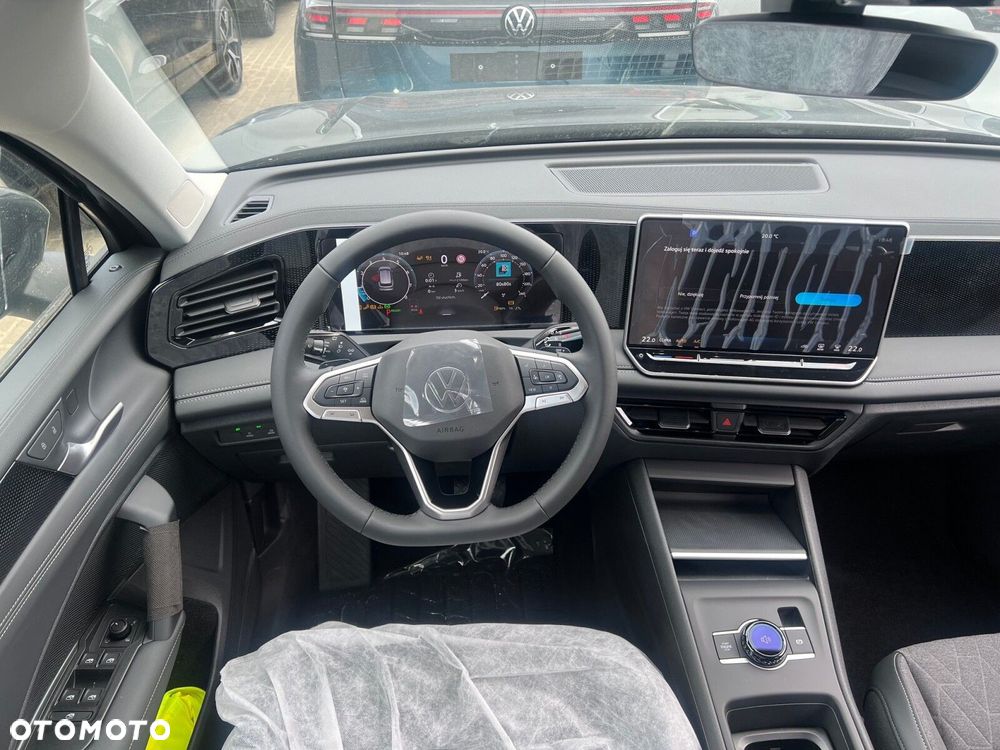 Volkswagen Tiguan - 9