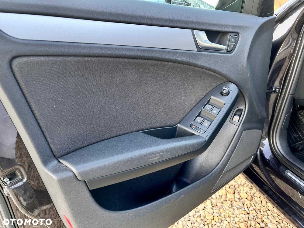 Audi A4 Limousine - 5