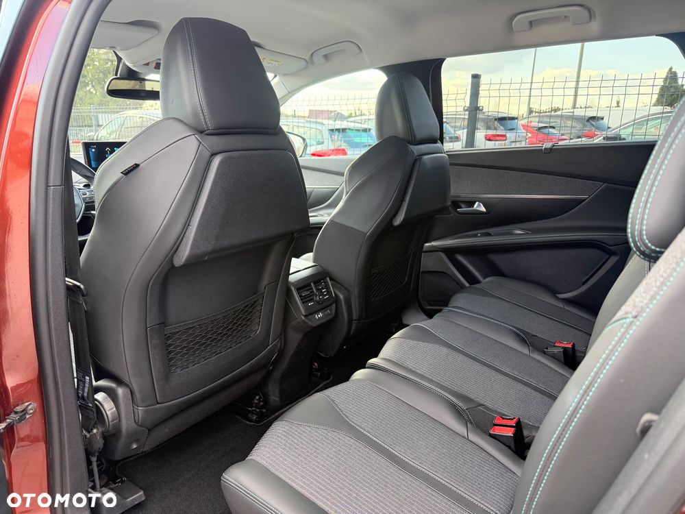 Peugeot 5008 BlueHDi 130 EAT8 Allure - 11