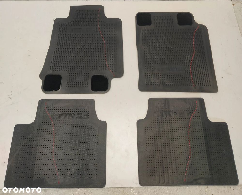 ALFA ROMEO GIULIA DYWANIKI WYCIERACZKI WYCIERACZKA GUMOWE CZARNO CZERWONE NOWY ORYGINAŁ - 4