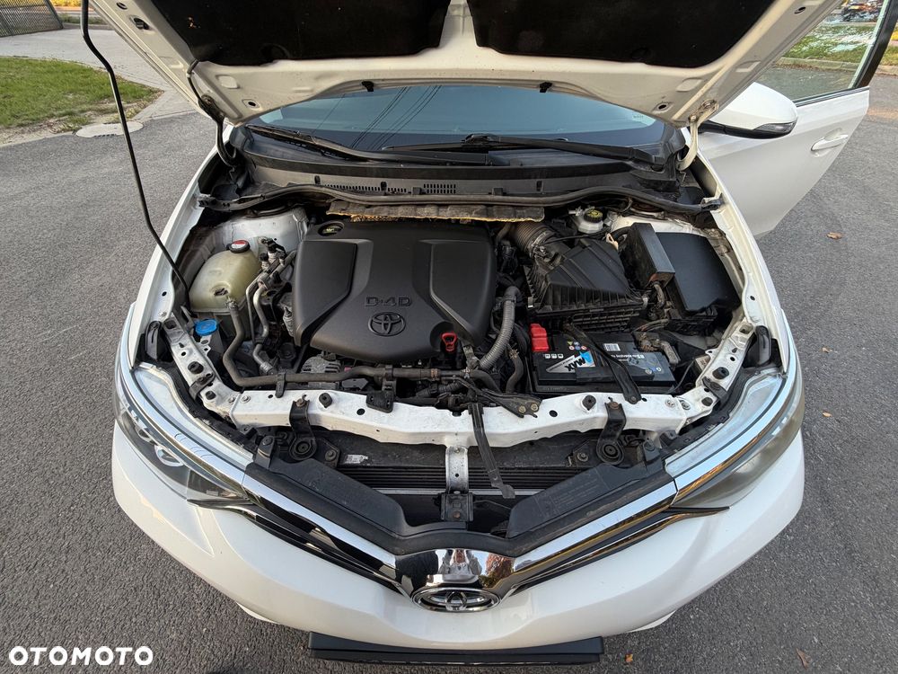 Toyota Auris - 10