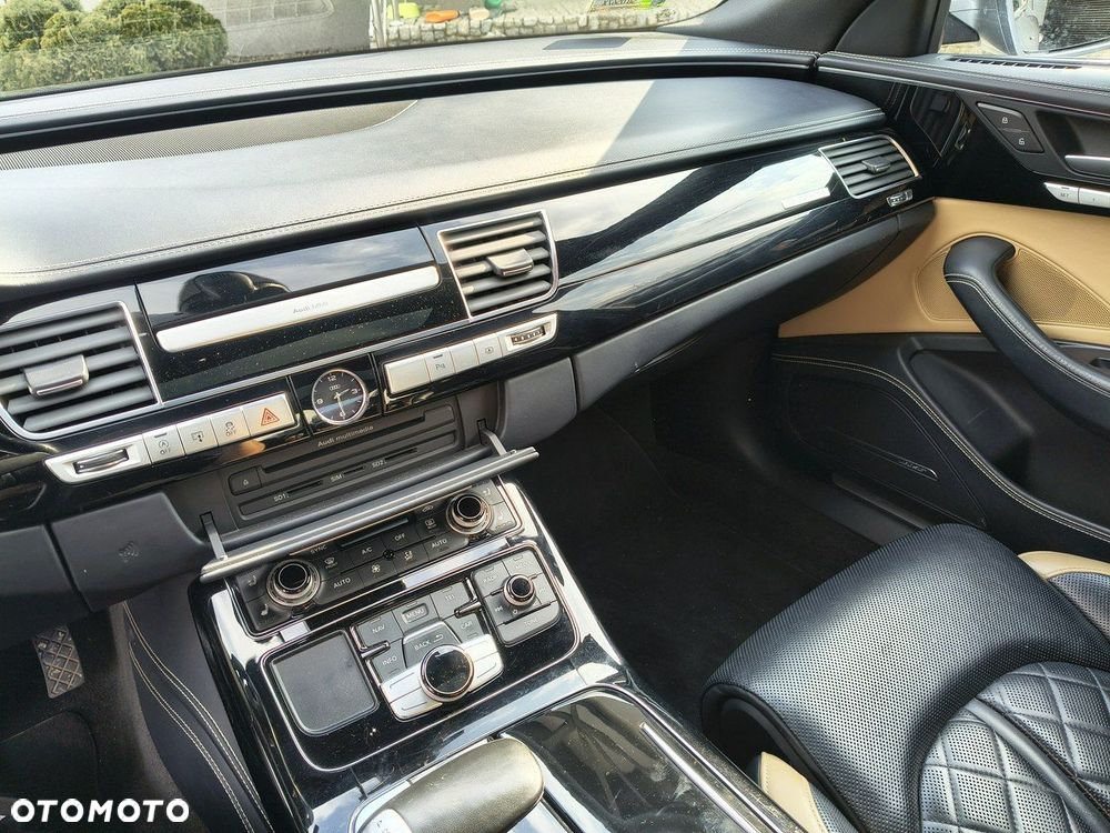 Audi A8 - 9