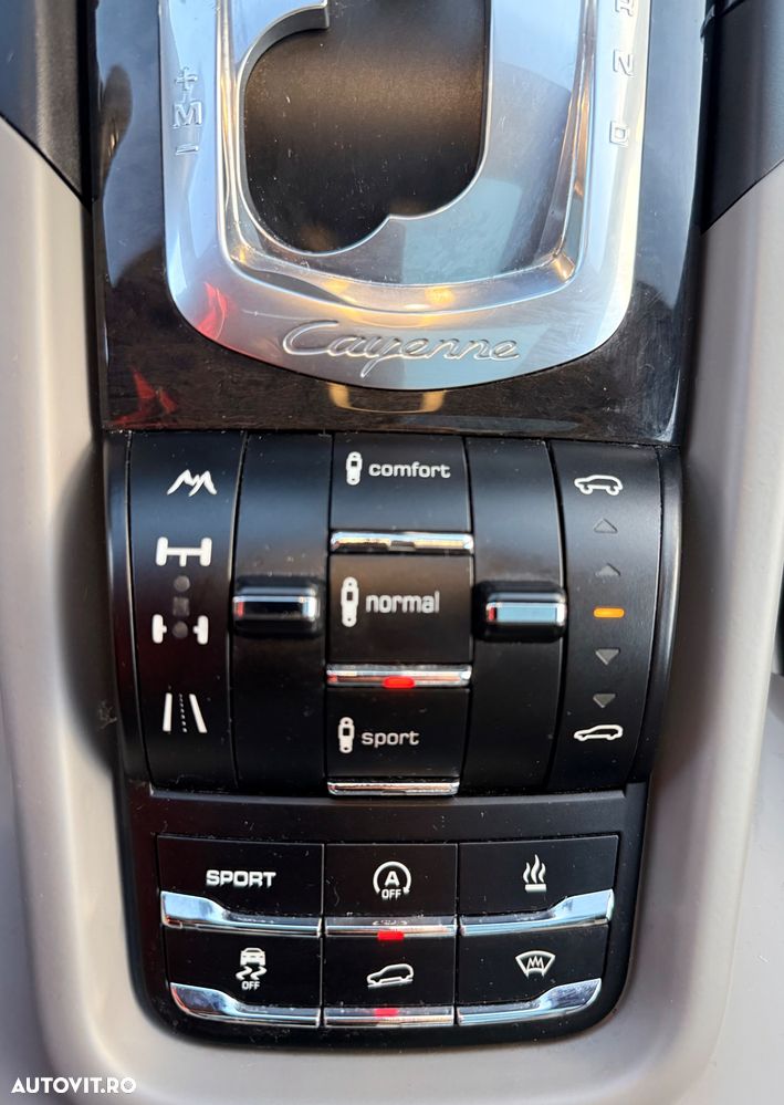 Porsche Cayenne 3.0 L V6 - 21