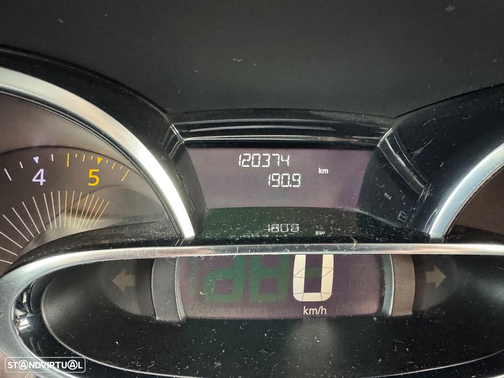 Renault Clio dCi 90 Dynamique - 10