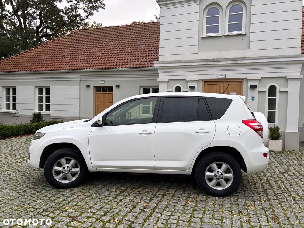Toyota RAV4 - 2
