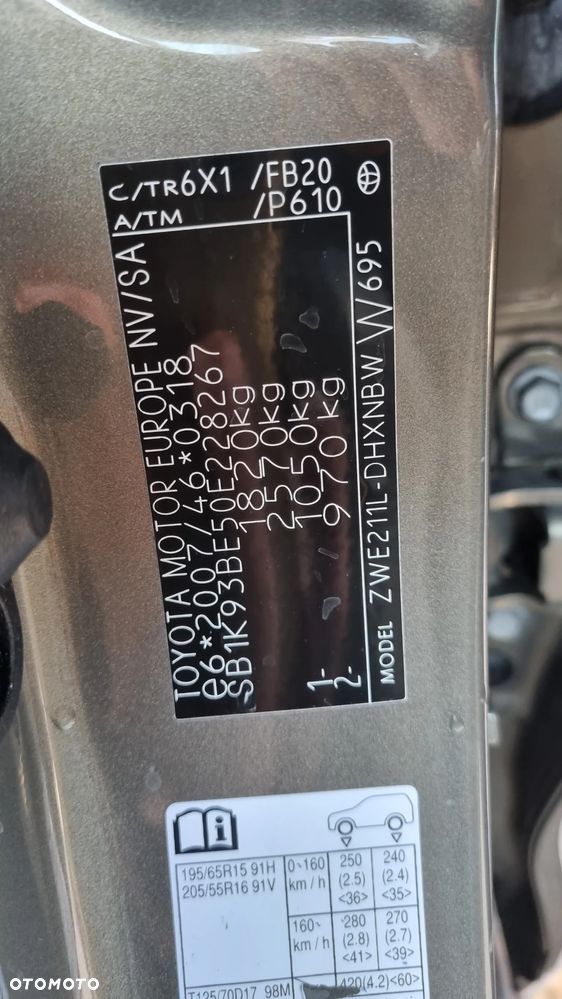 Toyota Corolla 1.8 Comfort - 35