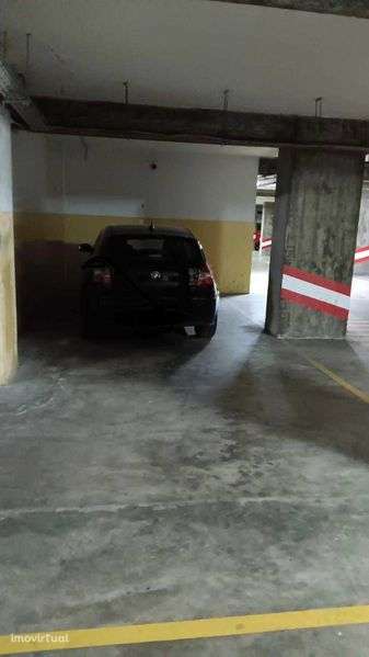 LUGAR DE GARAGEM - Grande imagem: 3/3