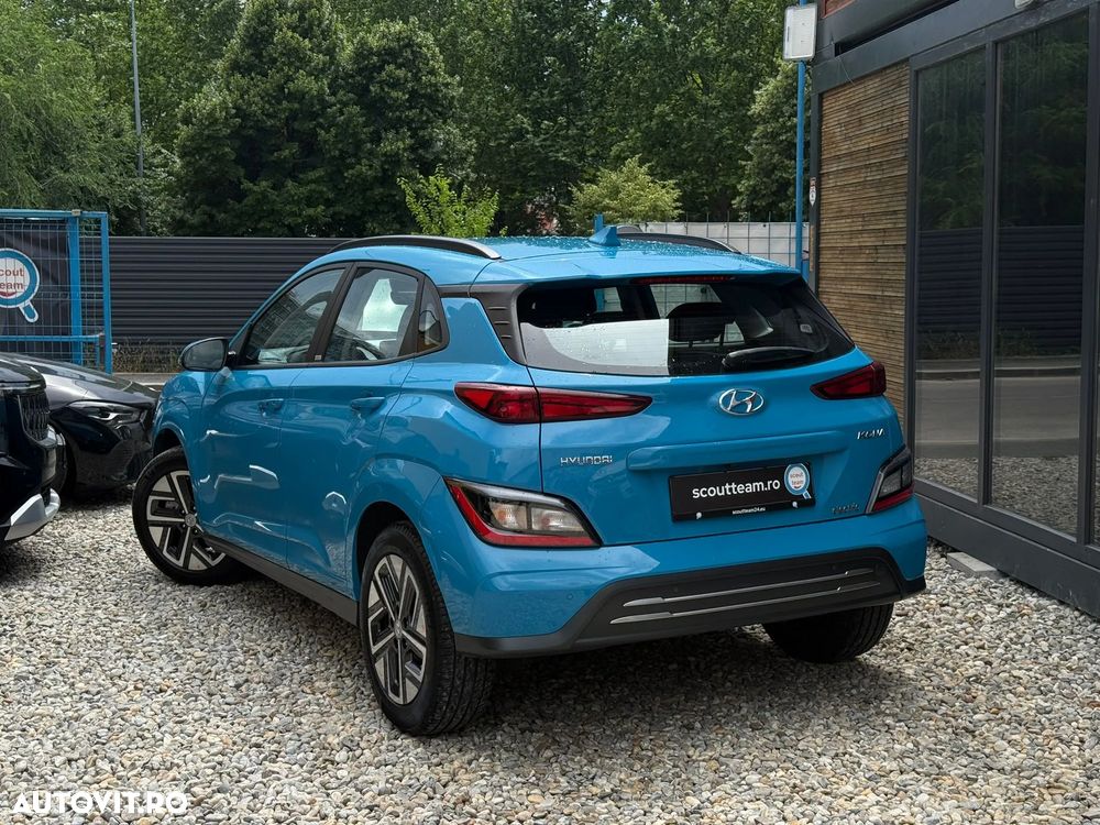 Hyundai KONA Select - 5