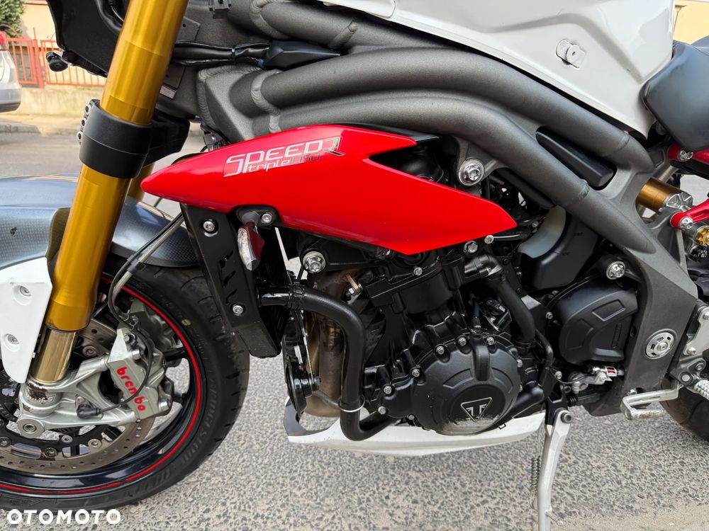 Triumph Speed Triple - 18