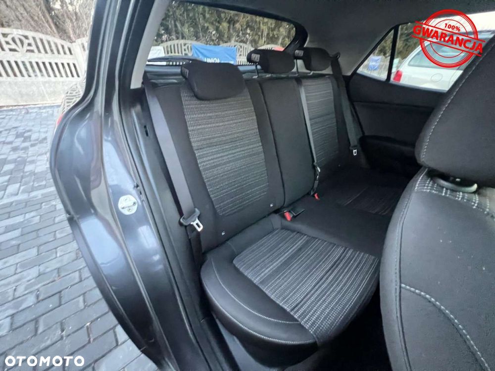 Kia Stonic - 23