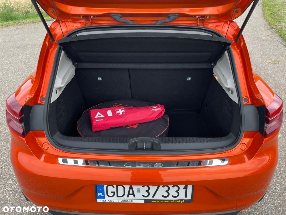 Renault Clio - 24