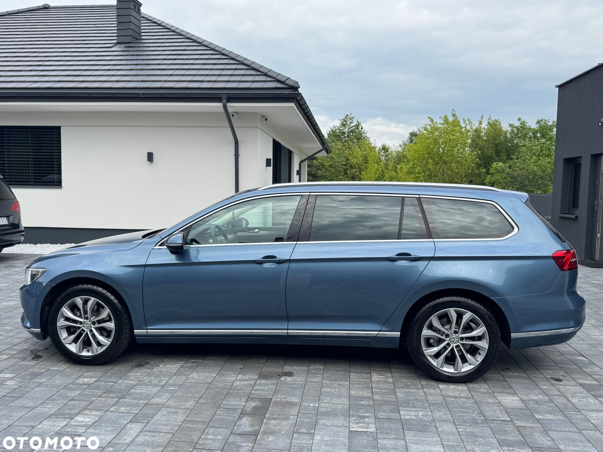 Volkswagen Passat Variant 2.0 TDI SCR Highline - 24
