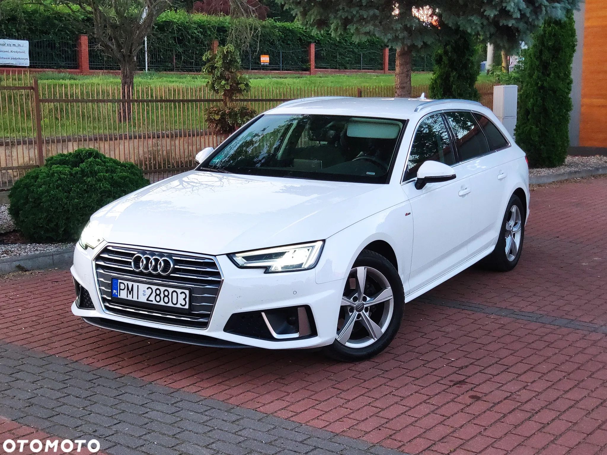 Audi A4 35 TDI Sport S tronic - 1