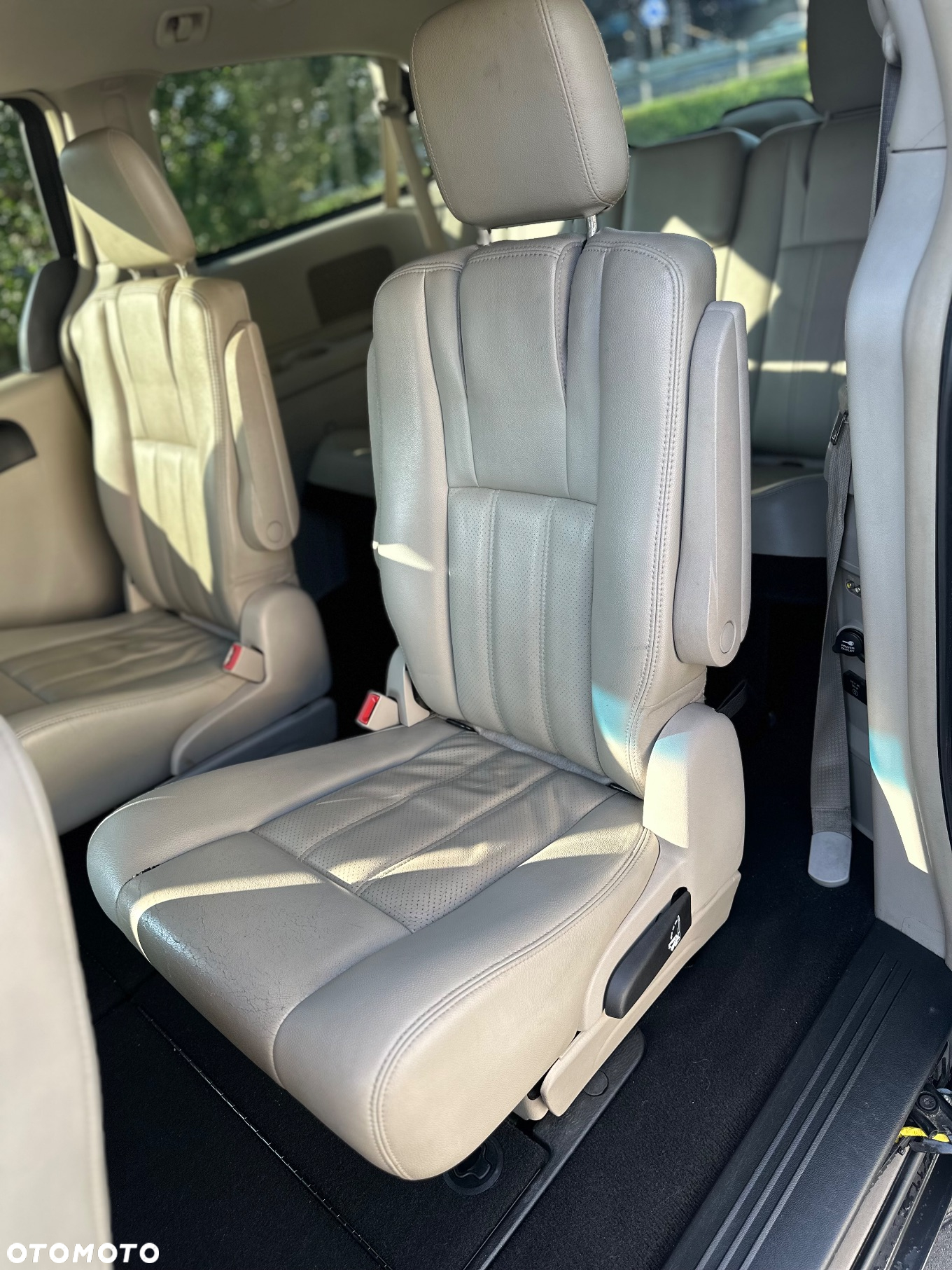 Chrysler Town & Country 3.6 Touring - 8
