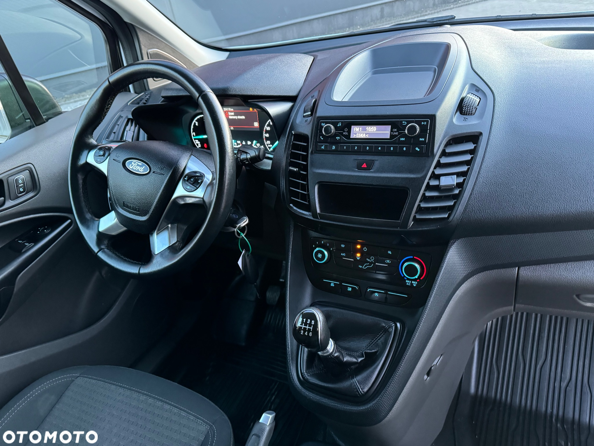 Ford Transit Connect - 6