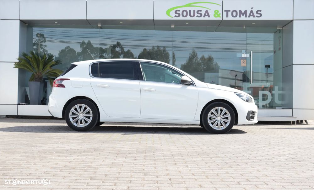 Peugeot 308 1.2 PureTech Allure Pack EAT8 - 5