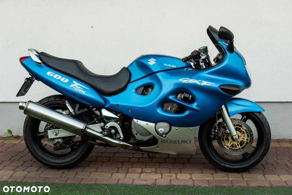 Suzuki GSX - 2