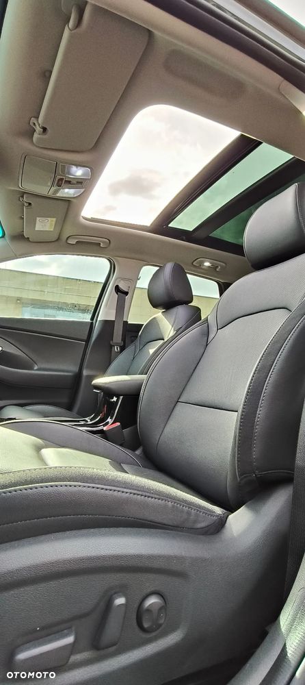 Hyundai i30 1.5 T-GDI 48V-Hybrid DCT Advantage - 14