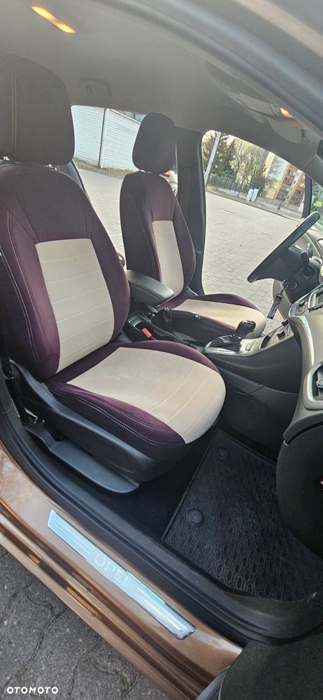 Opel Astra 1.4 T Enjoy S&S - 28